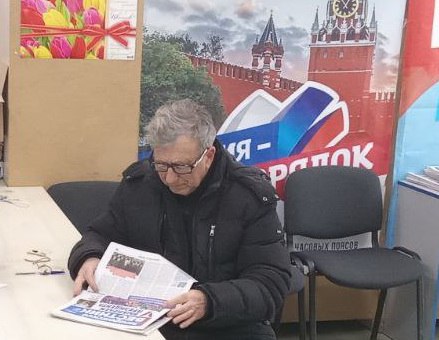 Жители города Токмака и сёл Токмакского муниципального округа  продолжают получать гуманитарную помощь.