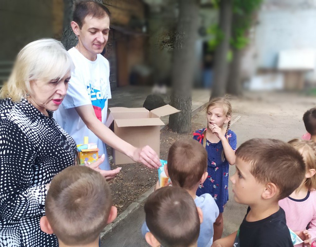 🔴 В  краеведческом музее при содействии депутатов Токмакского окружного совета от «Единой России» прошла культурно-познавательная программа для дошкольников, приуроченная ко Дню России..