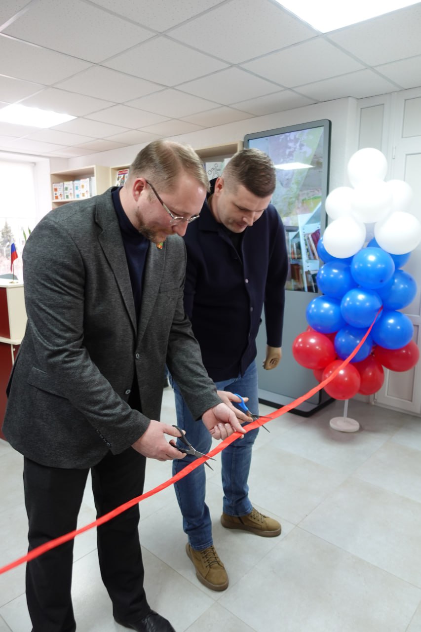 🔴 В центральной городской библиотеке г.Токмак  состоялась торжественная церемония открытия модельной библиотеки нового поколения в рамках национального проекта «Культура».