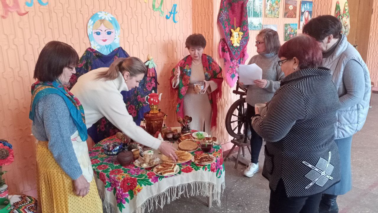 🔴 В Новогоровском сельском Доме культуры  прошла конкурсно - развлекательная программа с дегустацией блинов - «Чудесная  Масленица блинами угощает». .