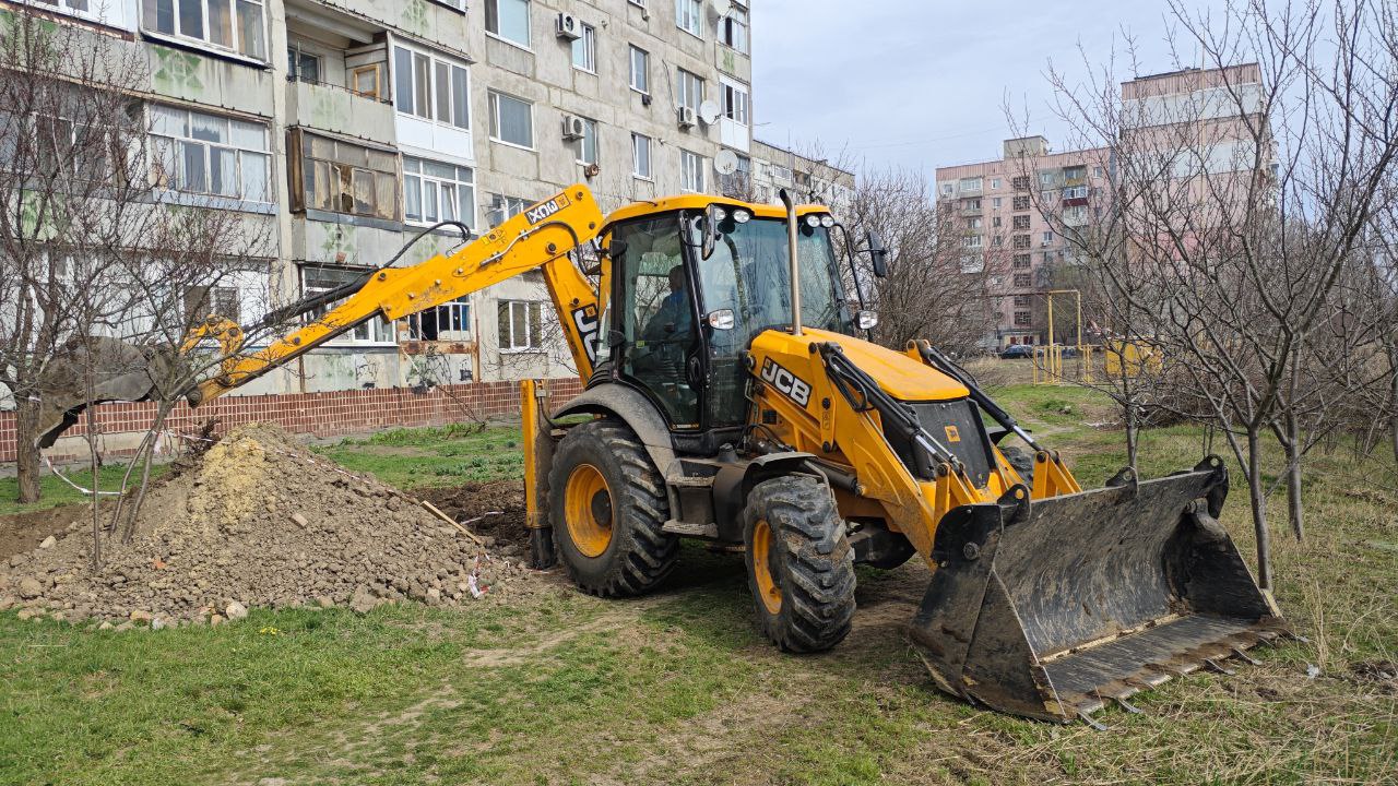 🔴 Раньше срока завершен ремонт водопровода в микрорайоне «Ахрамеевка» города Токмак.