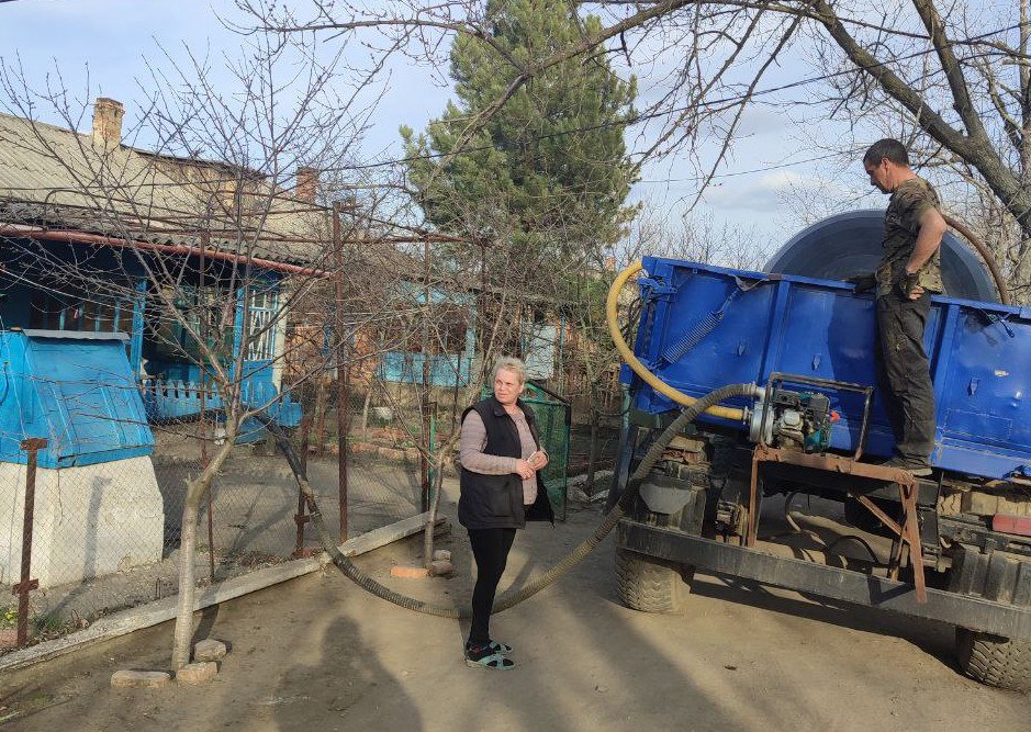 🔴 Жителям сёл Скелеватое и Трудовое  Токмакского муниципального округа организован подвоз воды.