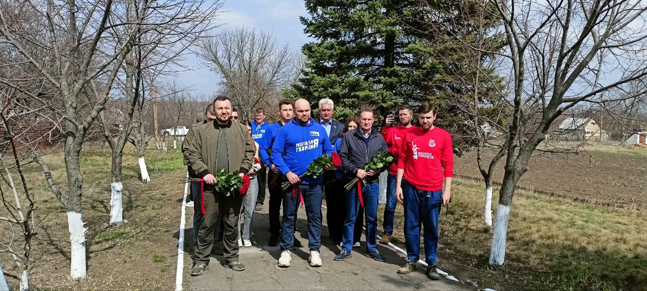 🔴 Пензенская молодежь работает в волонтерском центре города Токмак.