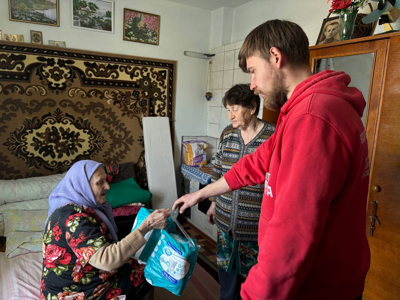 🔴 Пензенцы активно продолжают оказывать помощь ветеранам  в Пологовском и Токмакском районах.