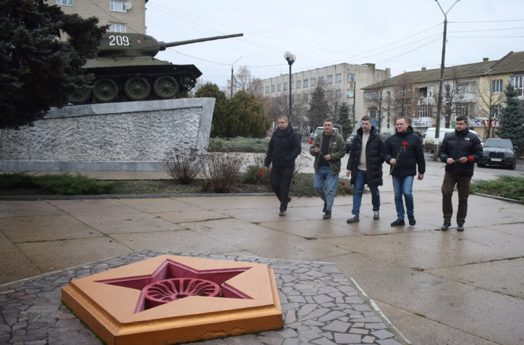 Токмак отметил 80-летие полного освобождения Ленинграда от фашистской блокады. Токмак отметил 80-летие полного освобождения Ленинграда от фашистской блокады.