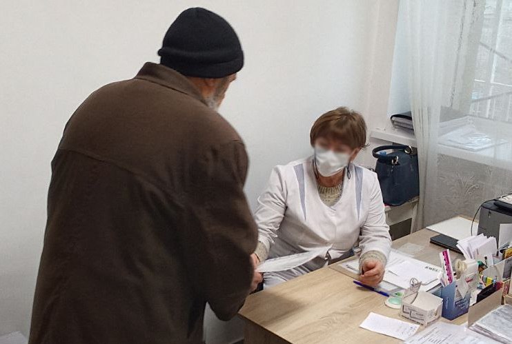 Всё больше жителей Токмака и района получают полисы ОМС. Всё больше жителей Токмака и района получают полисы ОМС.