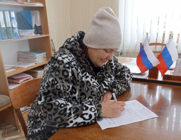 🔴 Заведующий территориальным отделом Жовтневой группы сёл регулярно проводит приёмы граждан. . 🔴 Заведующий территориальным отделом Жовтневой группы сёл регулярно проводит приёмы граждан. .