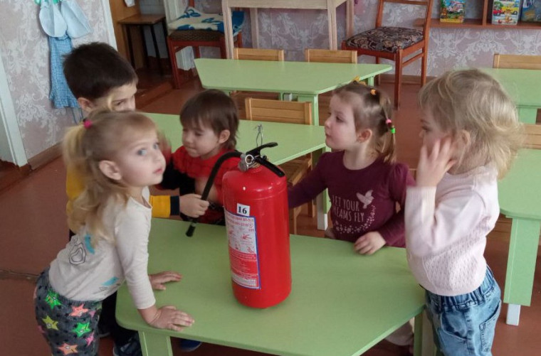 В детсаду «Калинка» отметили День рождения огнетушителя. В детсаду «Калинка» отметили День рождения огнетушителя.