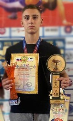 Юного спортсмена, воспитанника Детско-юношеской спортивной школы г.Токмак/ БК «Токмак» Давида Прокопенко хотят видеть в спортивном клубе «Аланы», в столице Северной Осетии г.Владикавказ.. Юного спортсмена, воспитанника Детско-юношеской спортивной школы г.Токмак/ БК «Токмак» Давида Прокопенко хотят видеть в спортивном клубе «Аланы», в столице Северной Осетии г.Владикавказ..