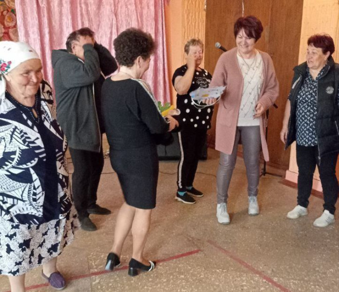 «Подружки-веселушки». «Подружки-веселушки».