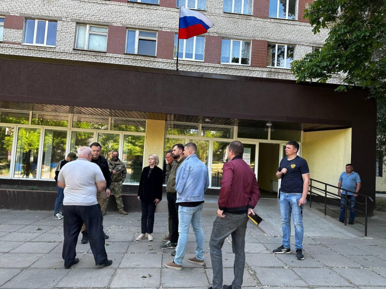 🔴 Представители правительств Запорожской и Пензенской областей обсудили восстановление инфраструктуры Токмака. 🔴 Представители правительств Запорожской и Пензенской областей обсудили восстановление инфраструктуры Токмака.