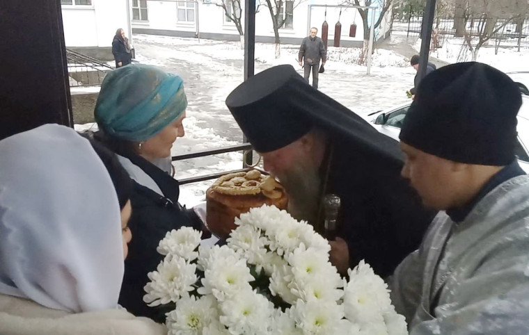 Епископ Бронницкий Лука, управляющий Бердянской епархией совершил Архипастырский визит в Токмак.. Епископ Бронницкий Лука, управляющий Бердянской епархией совершил Архипастырский визит в Токмак..